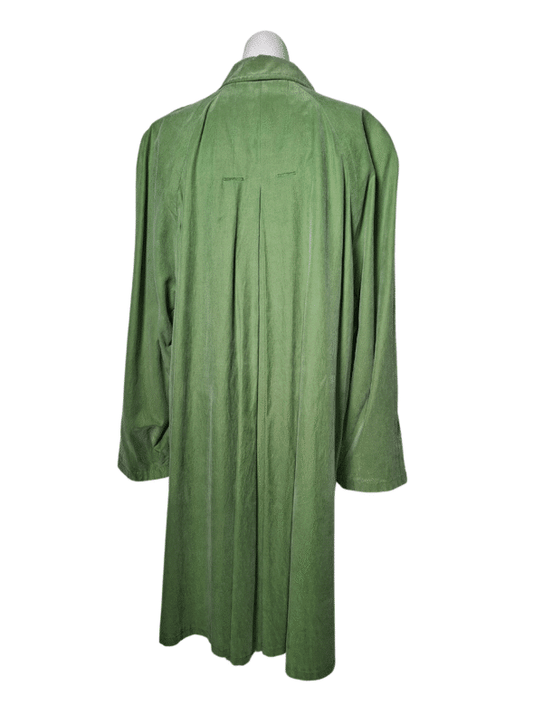 Žalias vintažinis lietpaltis, M