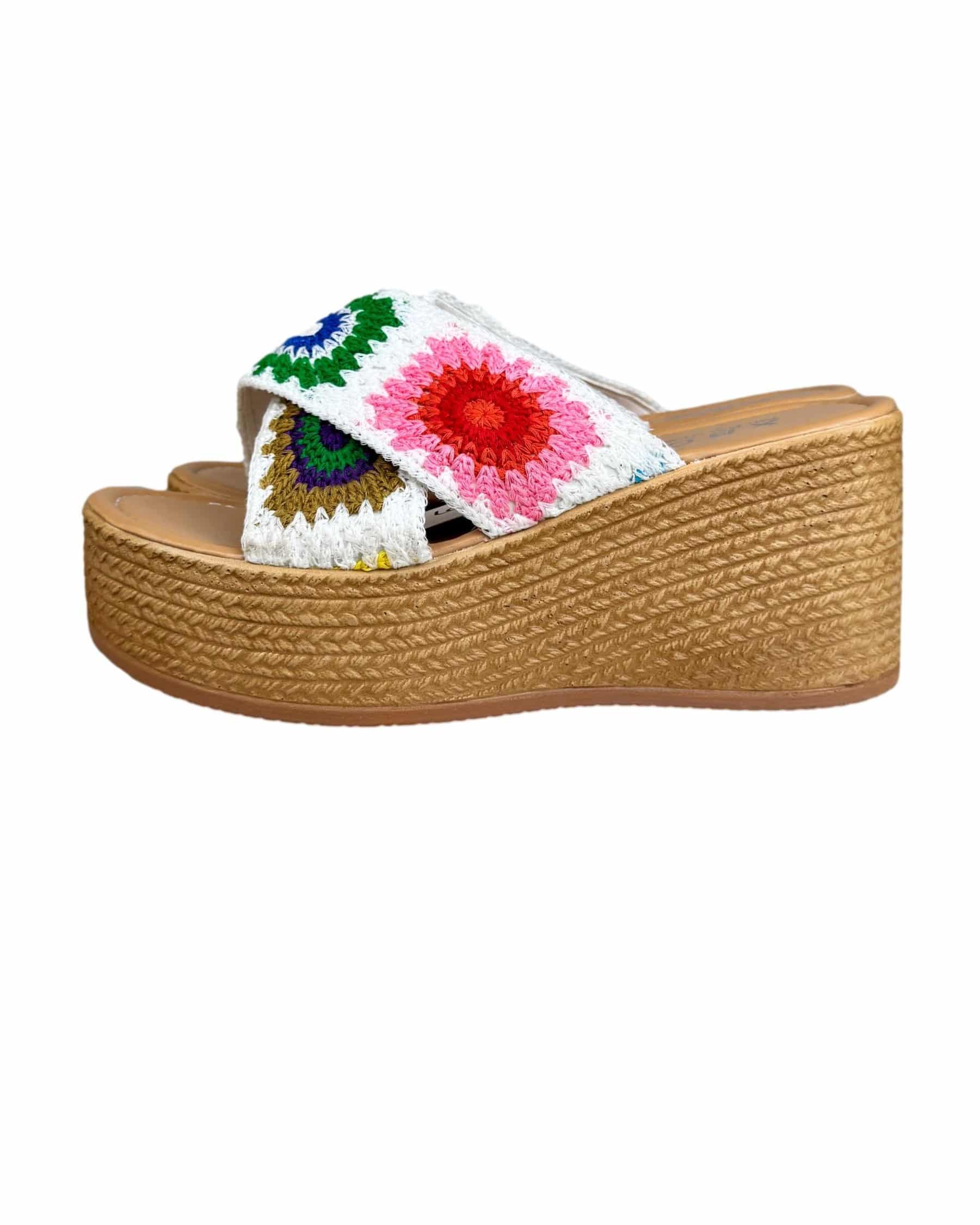 Įvairiaspalvės XBC basutės, 40 dydis