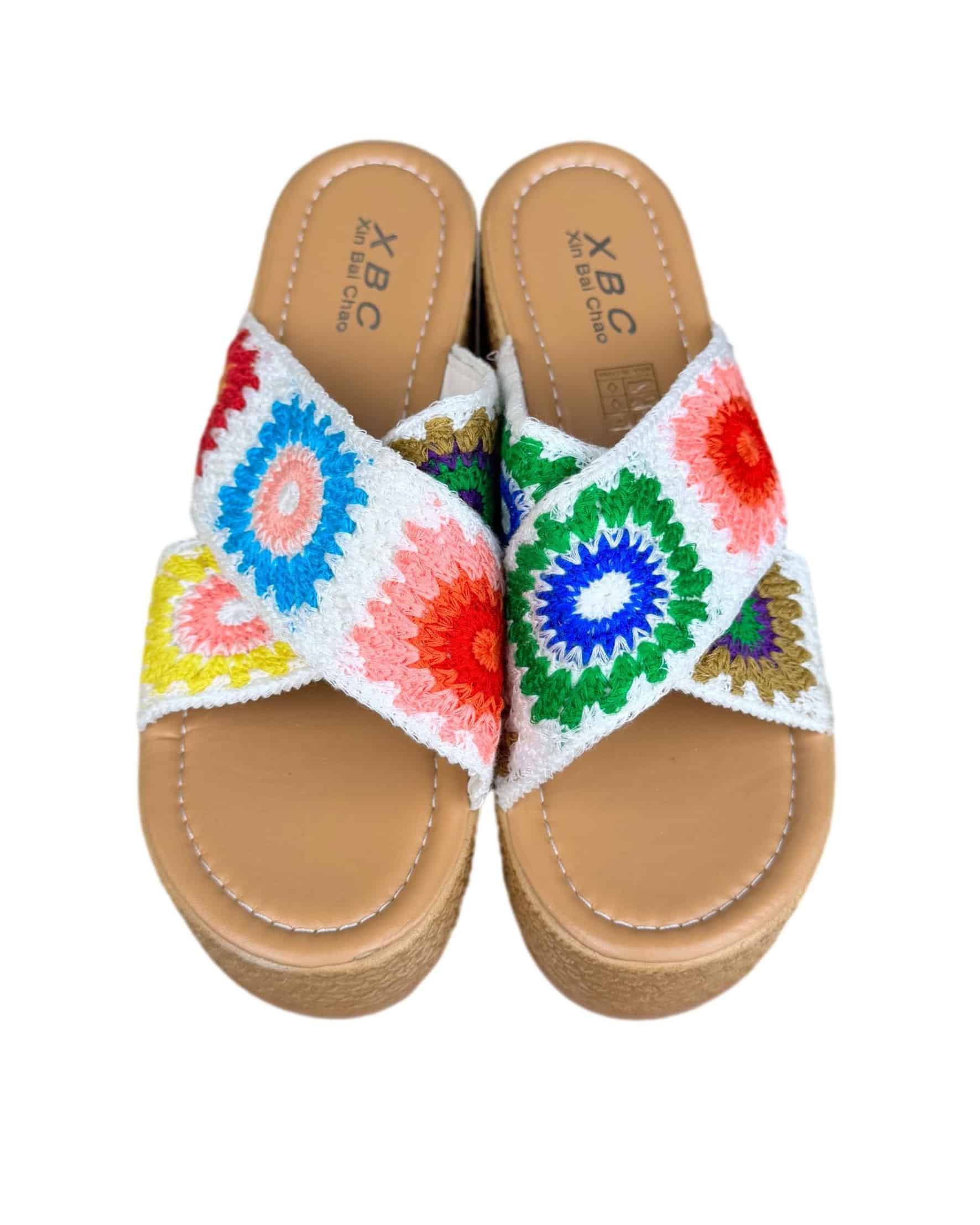 Įvairiaspalvės XBC basutės, 40 dydis